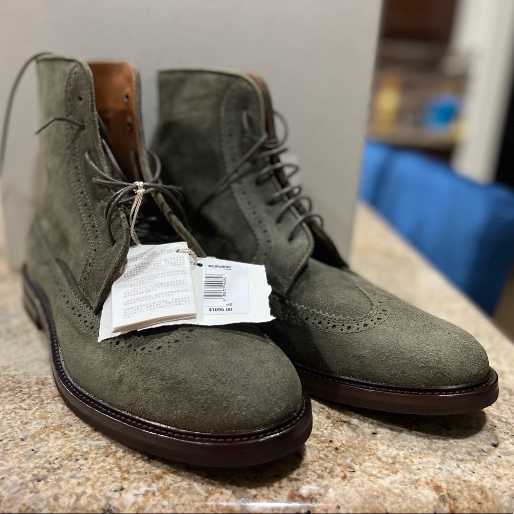 Dark brown brunello cucinelli suede boots(one pair)